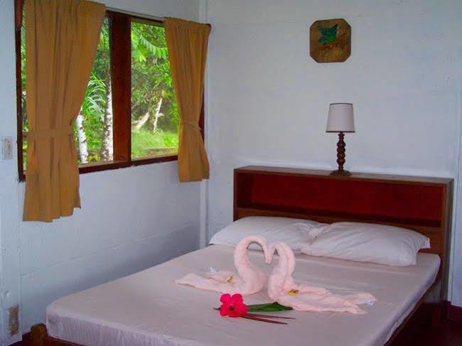 טורטוגוארו Ilan Ilan Caribbean Lodge מראה חיצוני תמונה